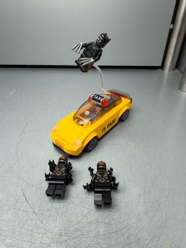 Taxi marvel avengers tower - taxi,